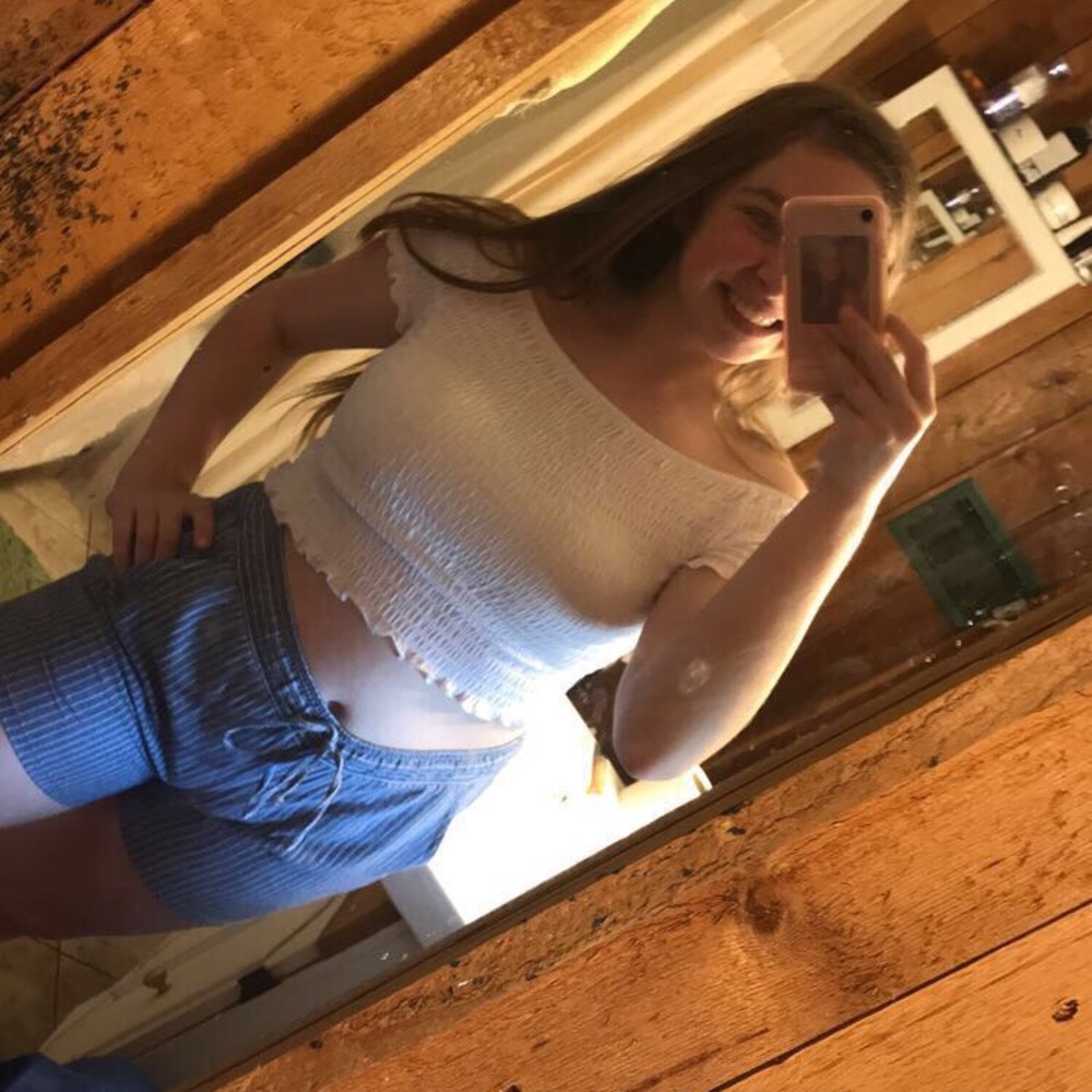 Meet your Posher, Hannah